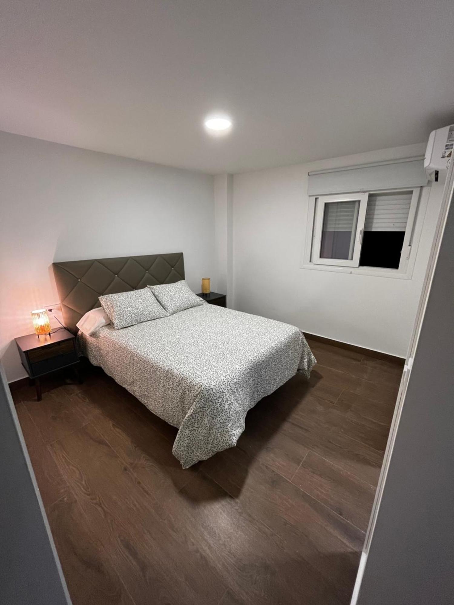 Apartamento Argote De Molina Seville Ngoại thất bức ảnh